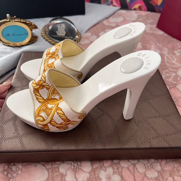 Celine CLOTH MULES & CLOGS - Picture 4 of 11